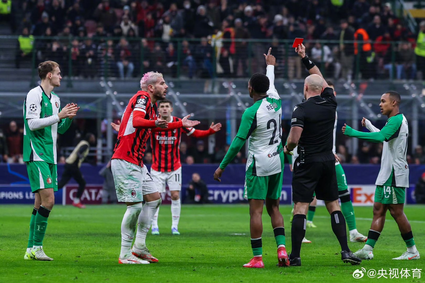  AC米兰次回合横扫皇家马德里，字母哥砍下35记关键球，全场沸腾